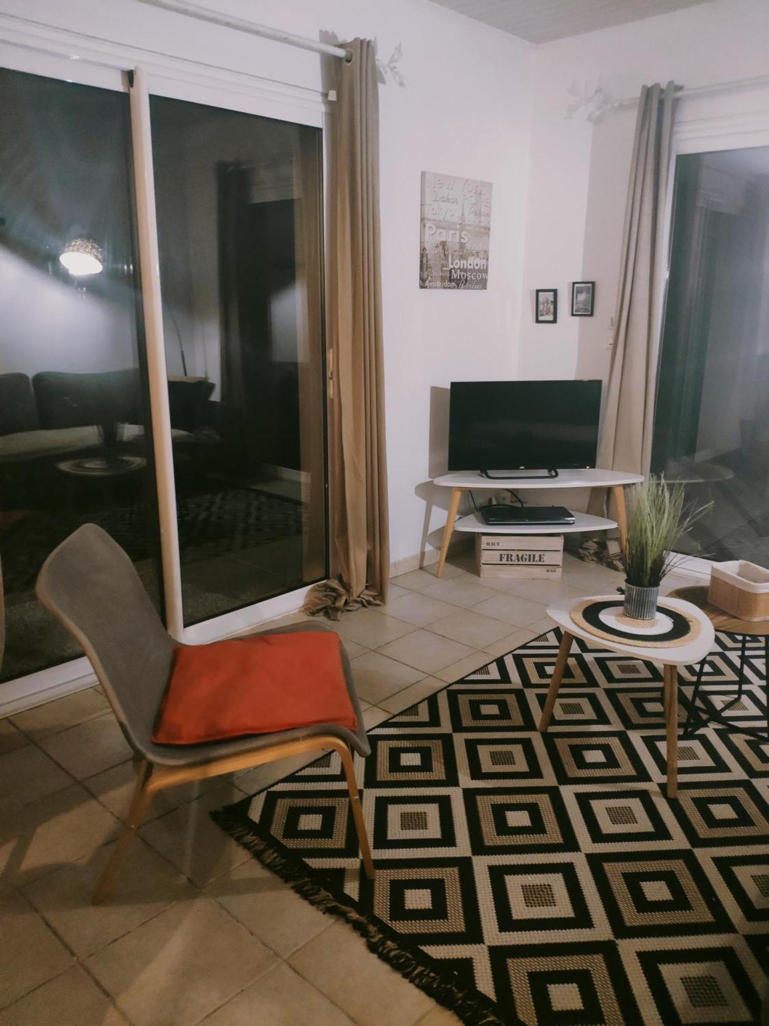 Maison 3 Etoiles Avec Piscine Et Jacuzzi Exterieur Pres De Sarlat Saint-Vincent-le-Paluel المظهر الخارجي الصورة